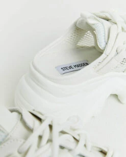 Steve Madden Robust Slip On Sneakers In White -Insight Shop 7 75859